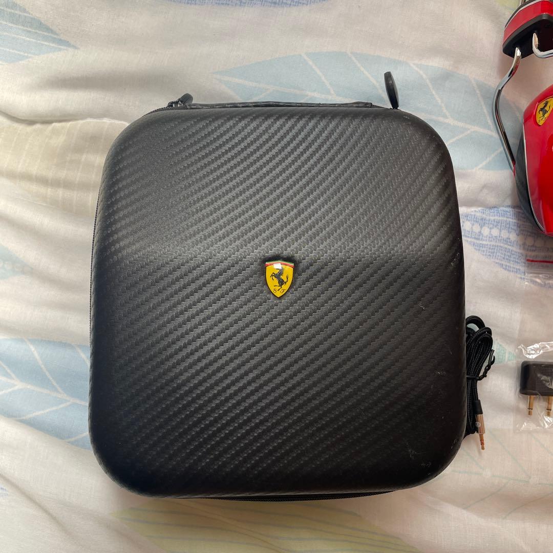 Ferrariヘッドフォン　新品未使用　早い者勝ち