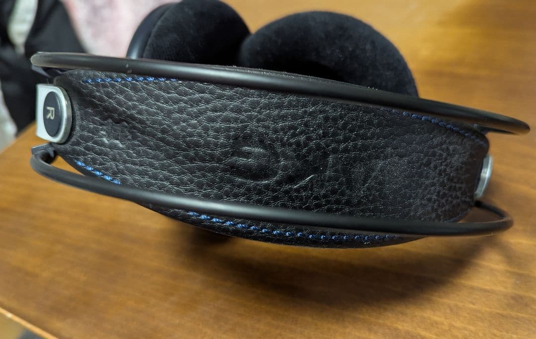 AKG K702 ヘッドホン ほぼ未使用の美品 本体とケーブルのみ