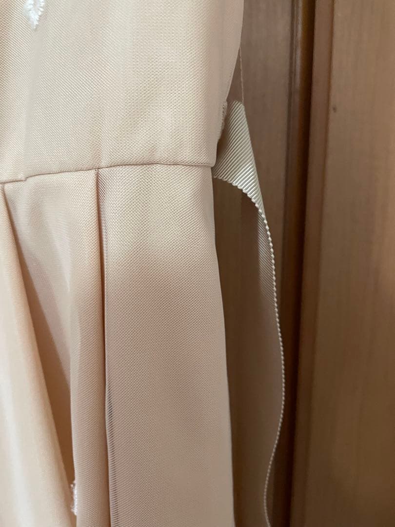 お値下げしました。ベージュ 半袖 ひざ丈ワンピース 40