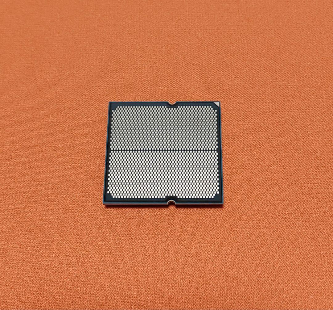 【動作確認済】AMD Ryzen 7 7700 (9800X3Dの箱で発送)