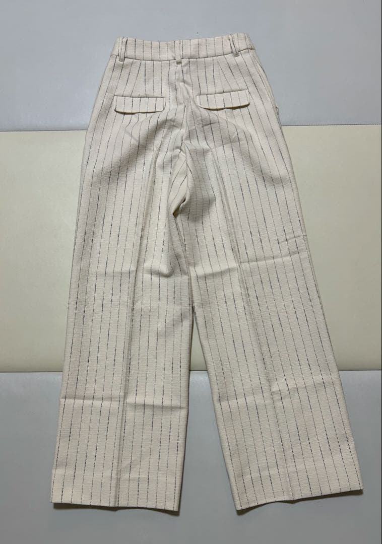 インディビ　INDIVI サイズ05 ウエスト57-62cm日本製　新品未使用