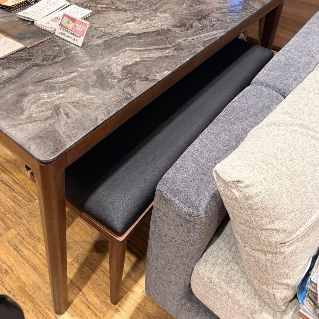 ベンチ　展示品購入後未使用