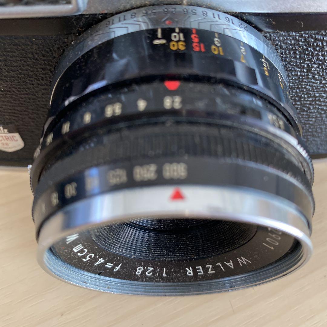 年代物のフイルムカメラ