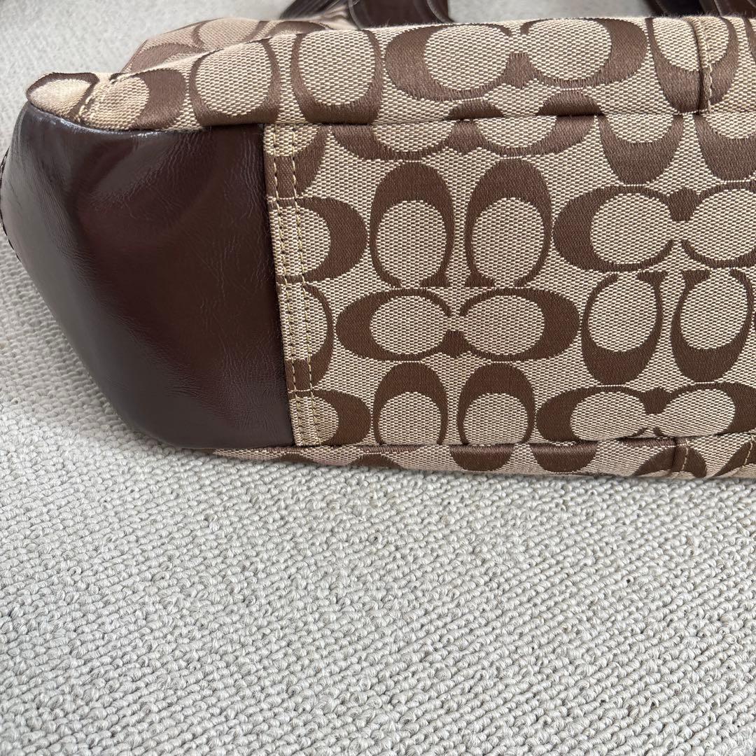 コーチショルダーバッグ