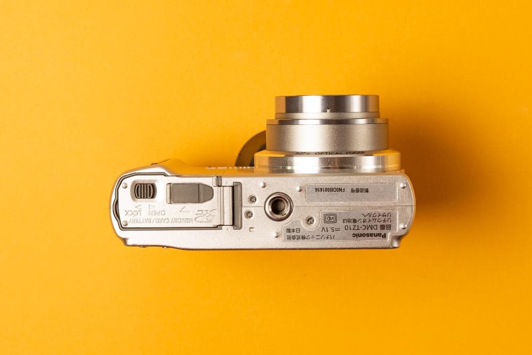 Panasonic LUMIX TZ10 デジタルカメラ