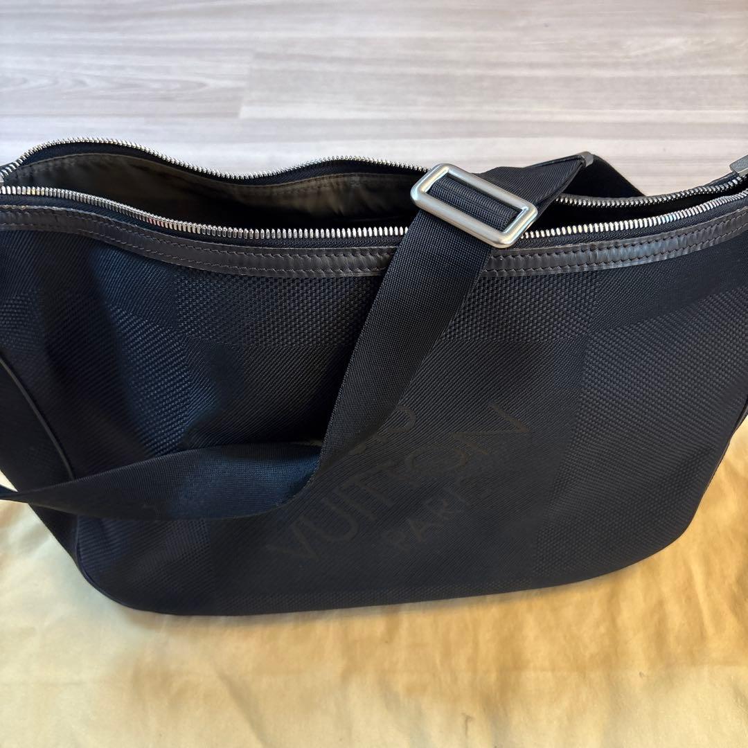ルイヴィトン　メンズショルダーバッグ