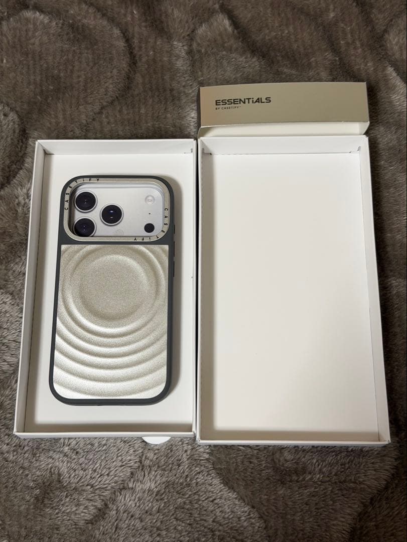 CASETiFY iPhone17PROケース G-DRAGON