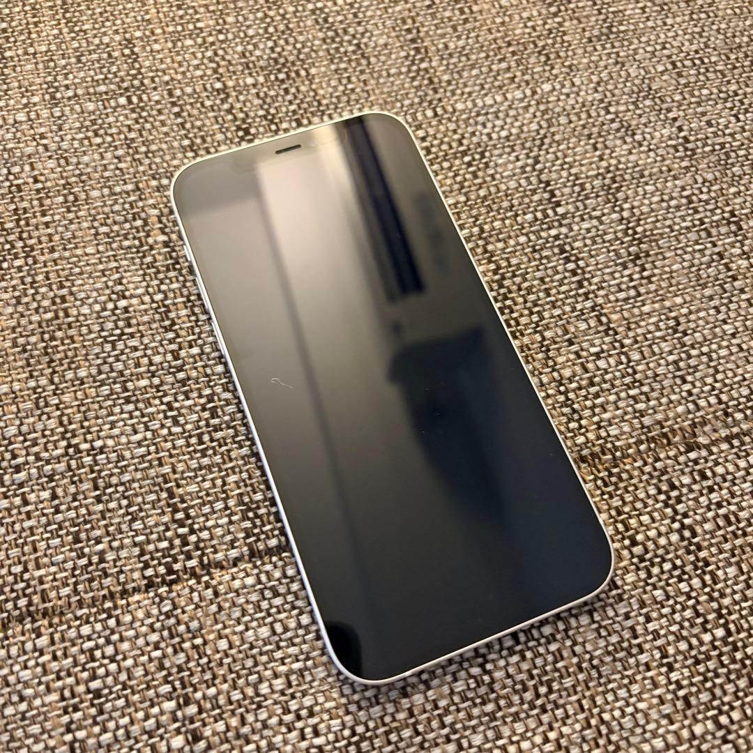 箱付き　Apple iPhone 12 ホワイト 本体