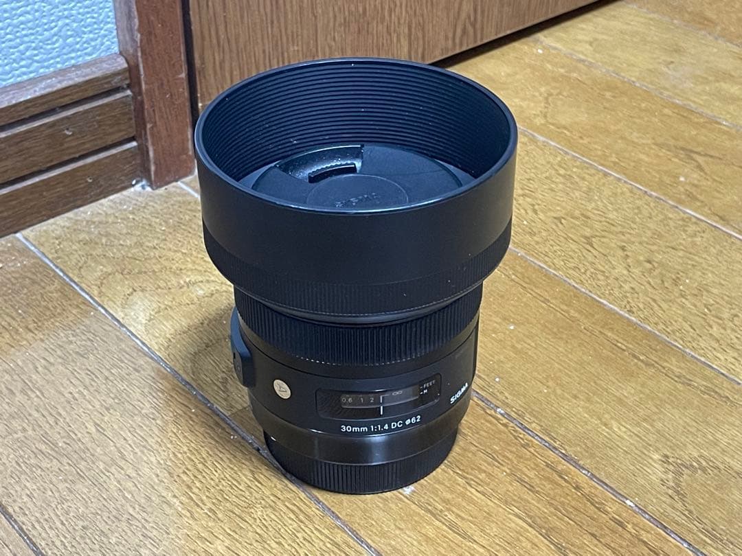 Sigma 30mm F1.4 DC HSM レンズ　canon EF キャノン
