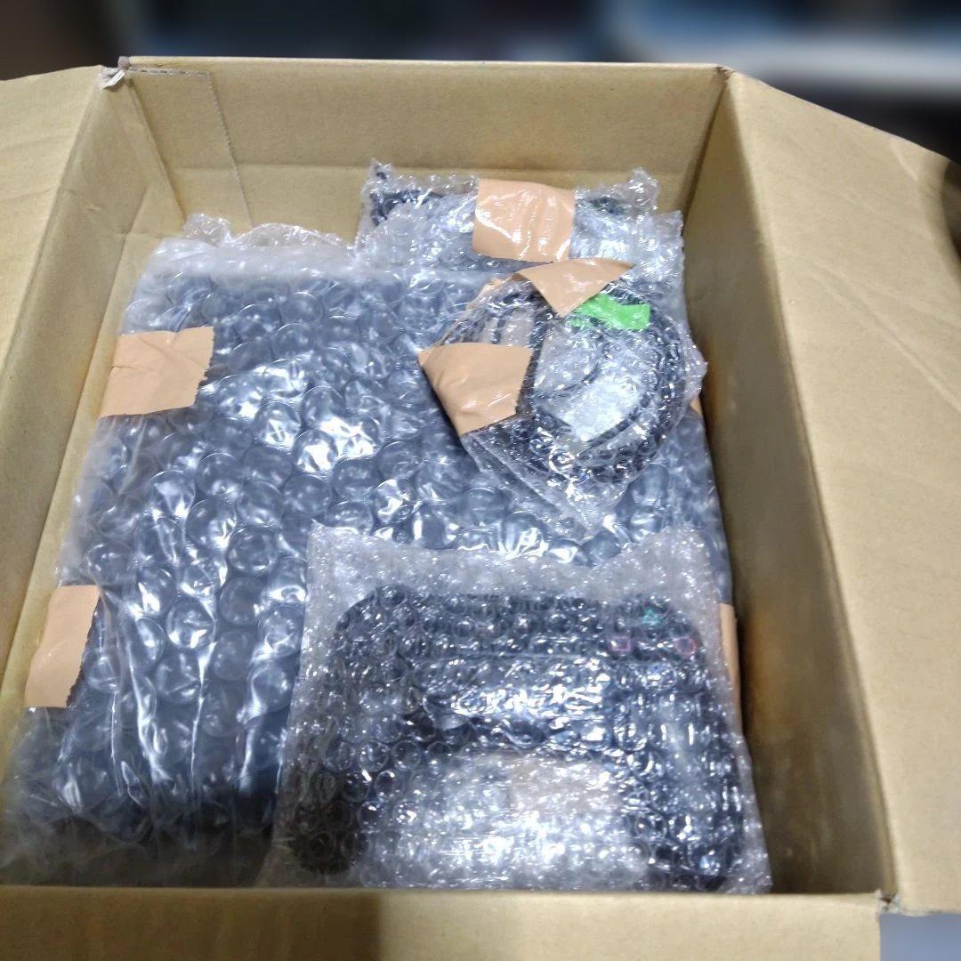 き*ち様 PS4未開封ゲーム機本体と周辺機器