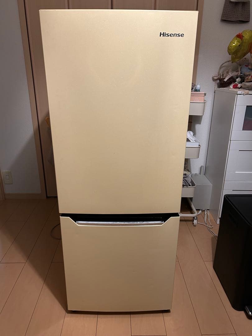 Hisense クリーム色 2ドア冷蔵庫 送料