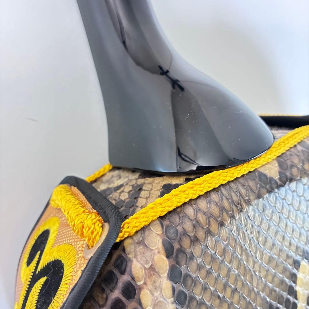 沖縄 三線 本蛇革 黒塗り棹 蛇皮 ハードケース