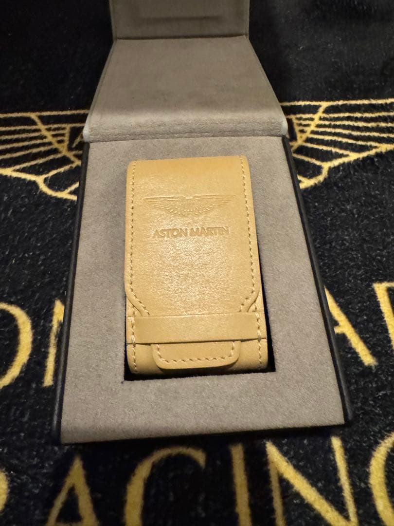 アストンマーティン　ラピードS プラスチックキー　ケース