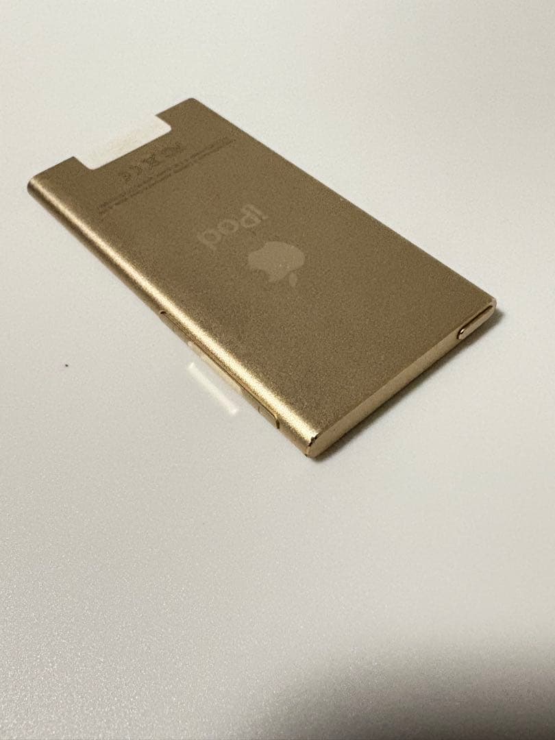 Apple ipod nano第7世代 金ゴールド　Lightningケーブル付