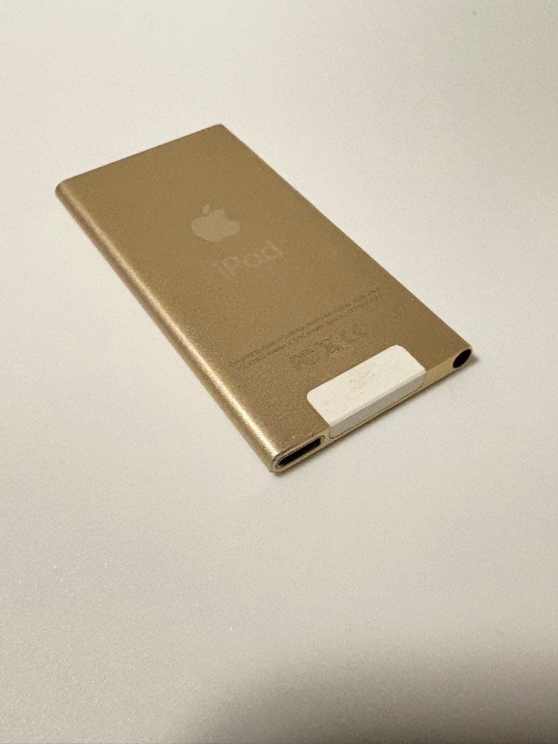 Apple ipod nano第7世代 金ゴールド　Lightningケーブル付