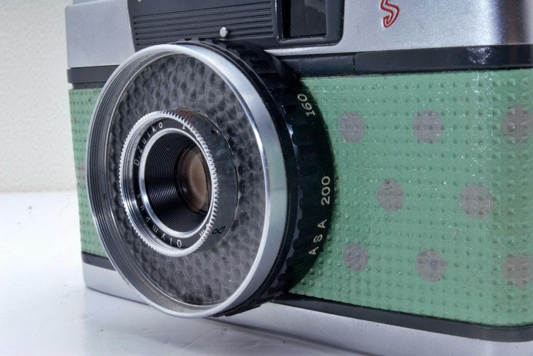 OLYMPUS　PEN-EES　ハーフサイズ　レトロカメラ　可愛い　コンパクト