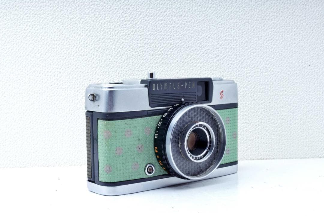 OLYMPUS　PEN-EES　ハーフサイズ　レトロカメラ　可愛い　コンパクト