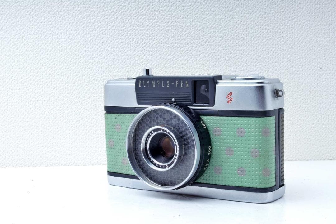 OLYMPUS　PEN-EES　ハーフサイズ　レトロカメラ　可愛い　コンパクト