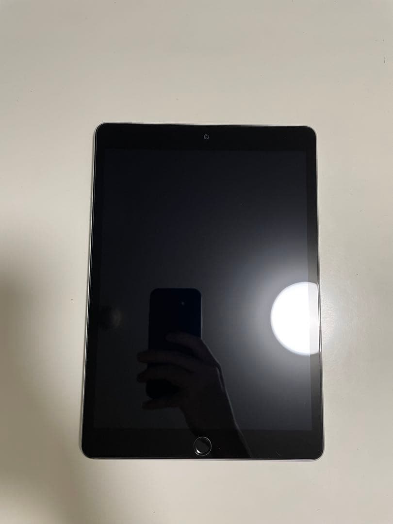 Apple iPad (第9世代) Wi-Fi 64GB シルバー
