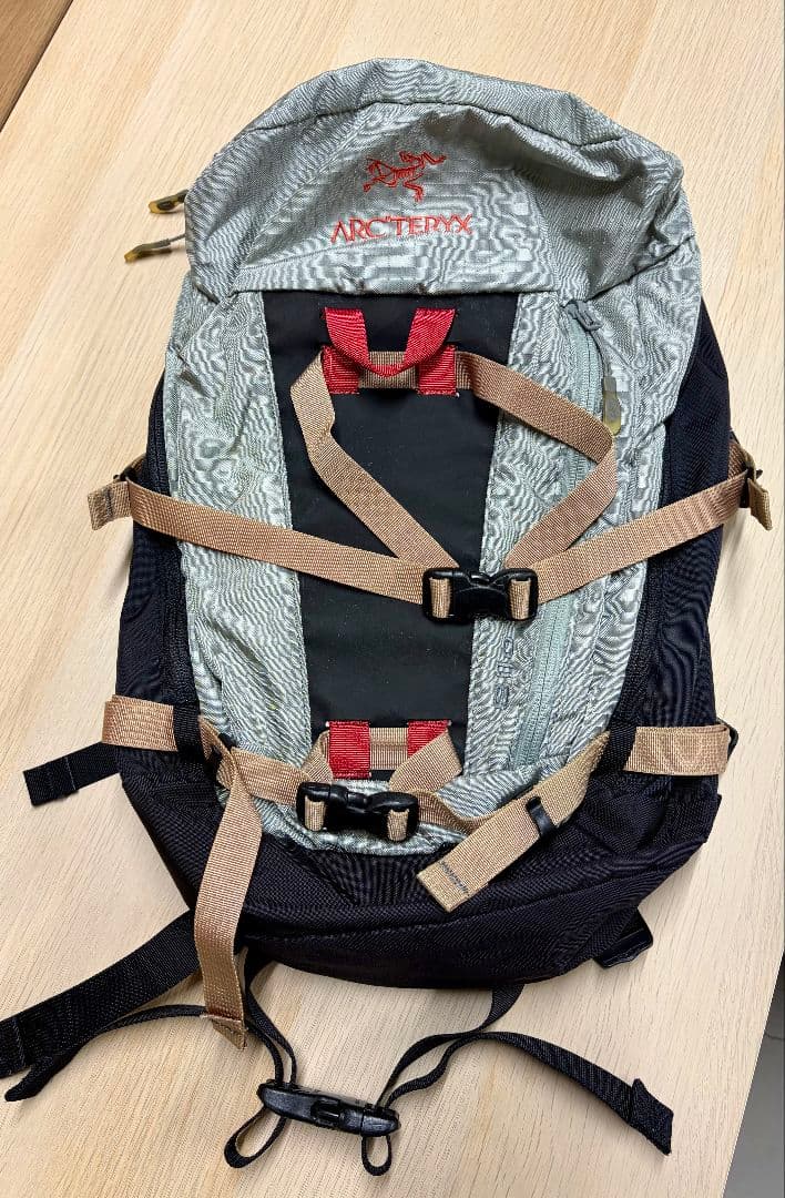 Arc'teryx Silo18 アークテリクス サイロ18 グレー