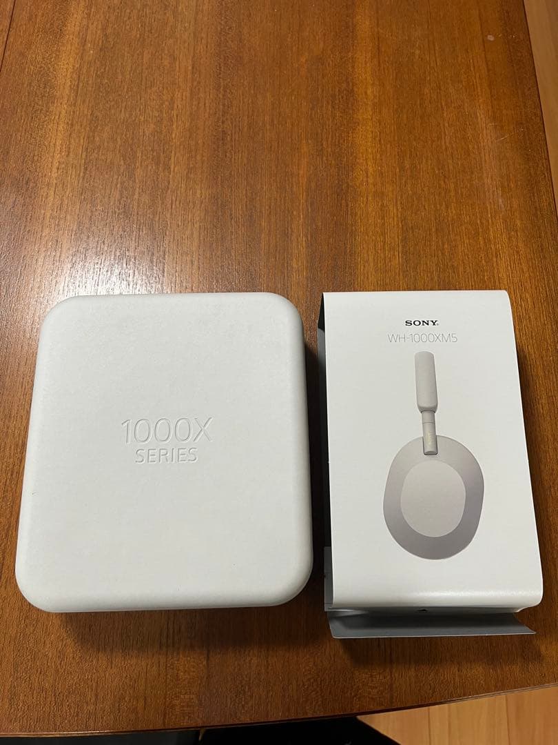 【ほぼ新品】SONY WH-1000XM5シルバー