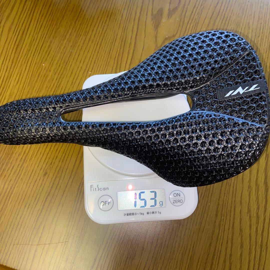 TNI 3D カーボンサドル