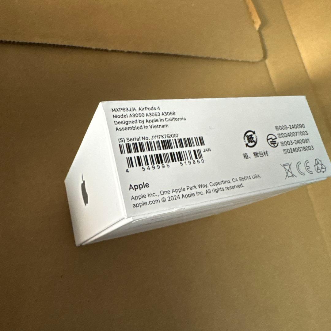 【新品・未開封品】Apple AirPods 4 本体　MXP63J/A