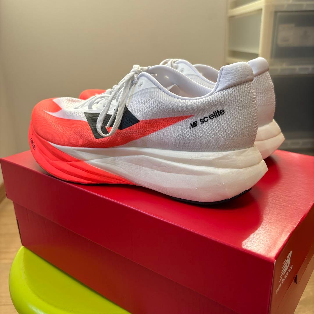 New Balance フューエルセル　スーパーコンプ　エリートV5