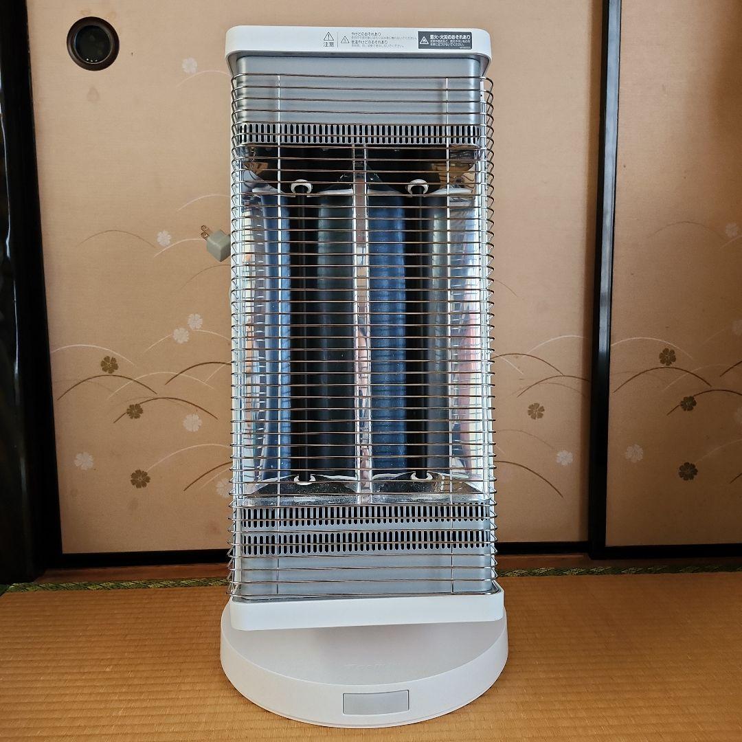 ダイキン　遠赤外線暖房機 セラムヒート ERFT11ZS-W