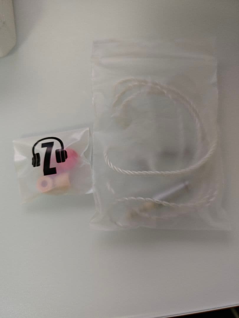 See audio Rinko 4.4mmバランスプラグ仕様 (ホワイト)