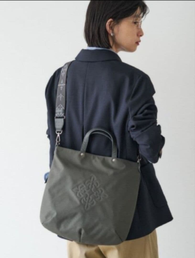 お値下げ新品ラシット「昨年即完売したアイテムが復活!」 2wayバッグ