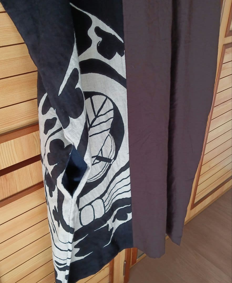 筒描き（丸に違い鷹の羽）と風呂敷の古布チュニック