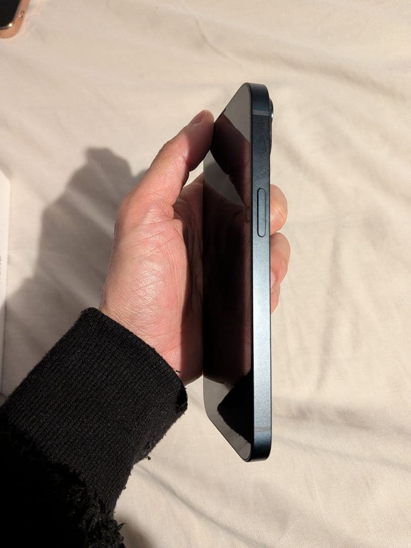 Apple iPhone 14 本体、箱付き、ケーブル付き