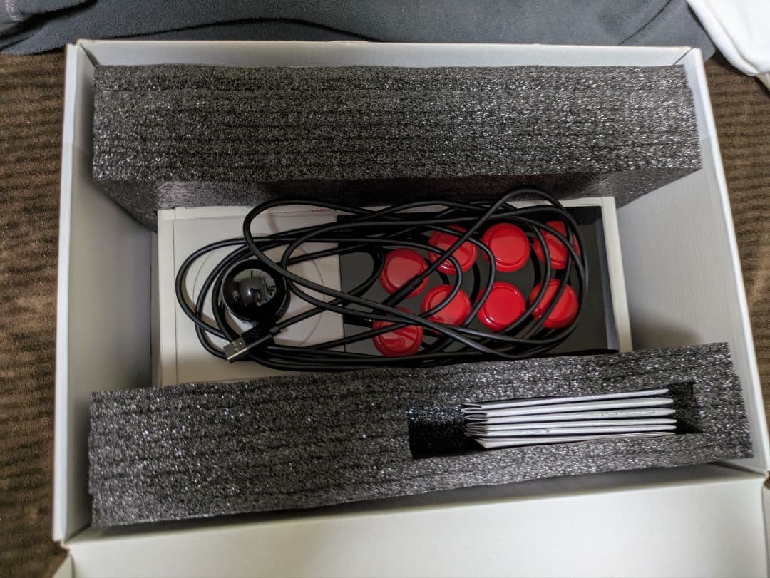 《24時間限定価格》8BitDo Bluetooth アーケードスティック動作◎