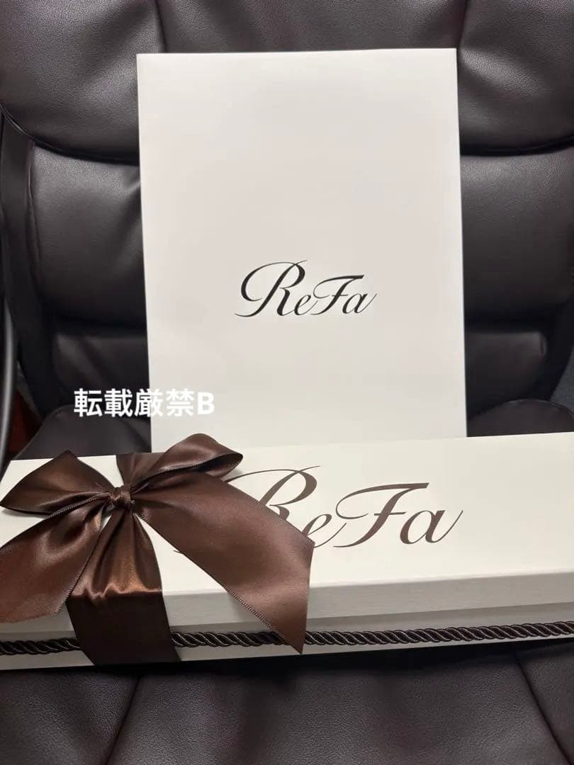新品未使用　リファ　ストレートアイロンプロ　ReFa ヘアアイロン　ギフト包装