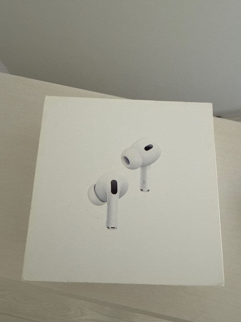 【完品】AirPods Pro 第2世代 (USB-C) 付属品未使用