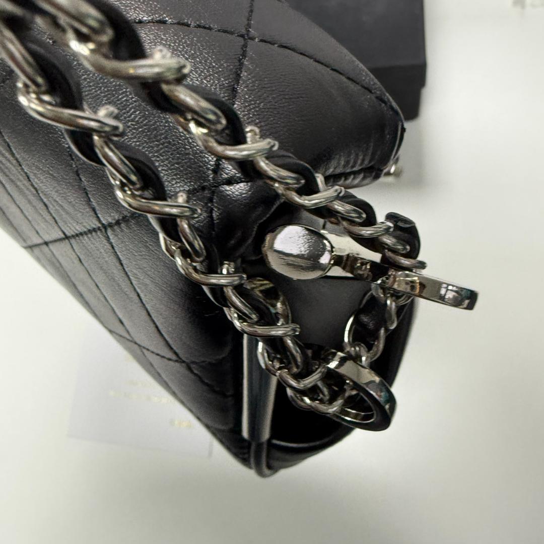 ブラックレザーショルダーバッグ