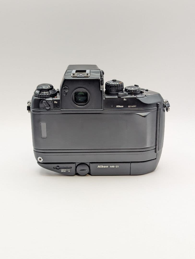 Nikon F4 S ボディ MB-21 付き