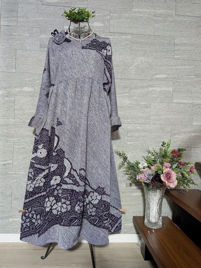 A261総絞り着物リメイクギャザーワンピース★リボン・ブローチ