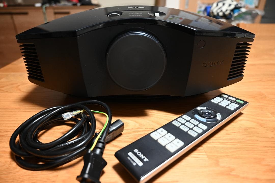 プロジェクター SONY VPL-HW50ES