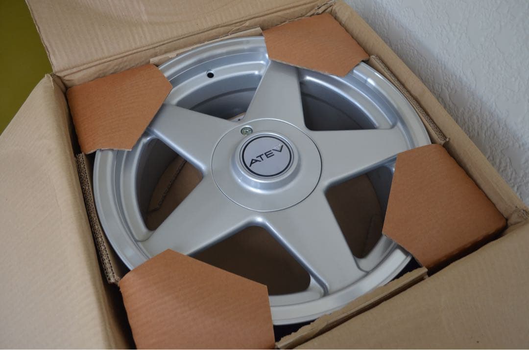 4*2様 ATEV Type A 17x7.5 +30 新品未使用