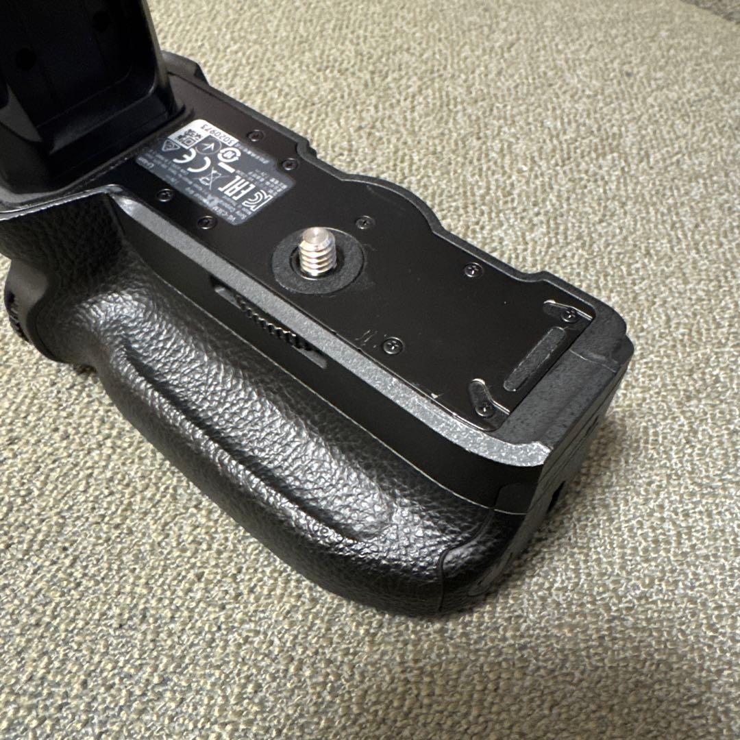 α9・α7RIII・α7III用縦位置グリップ　SONY VG-C3EM