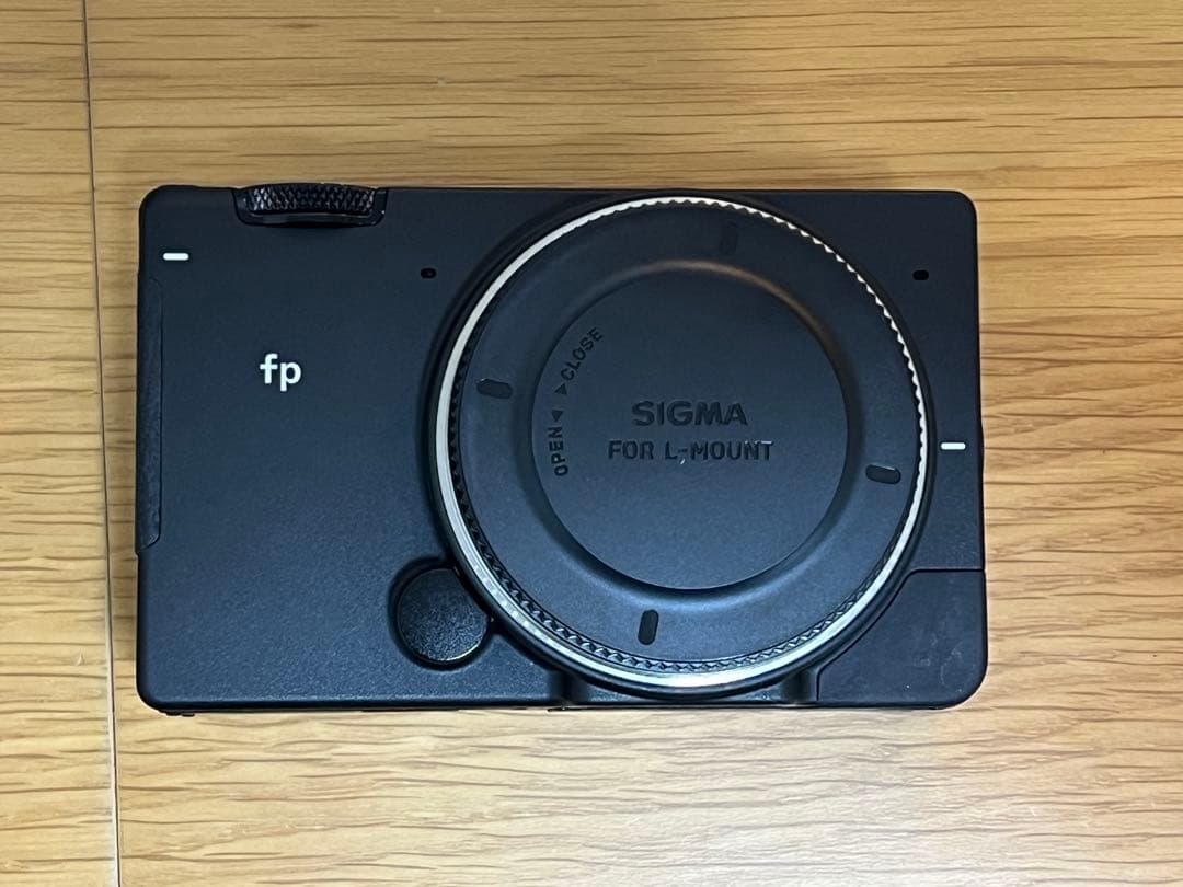 SIGMA fp ボディ