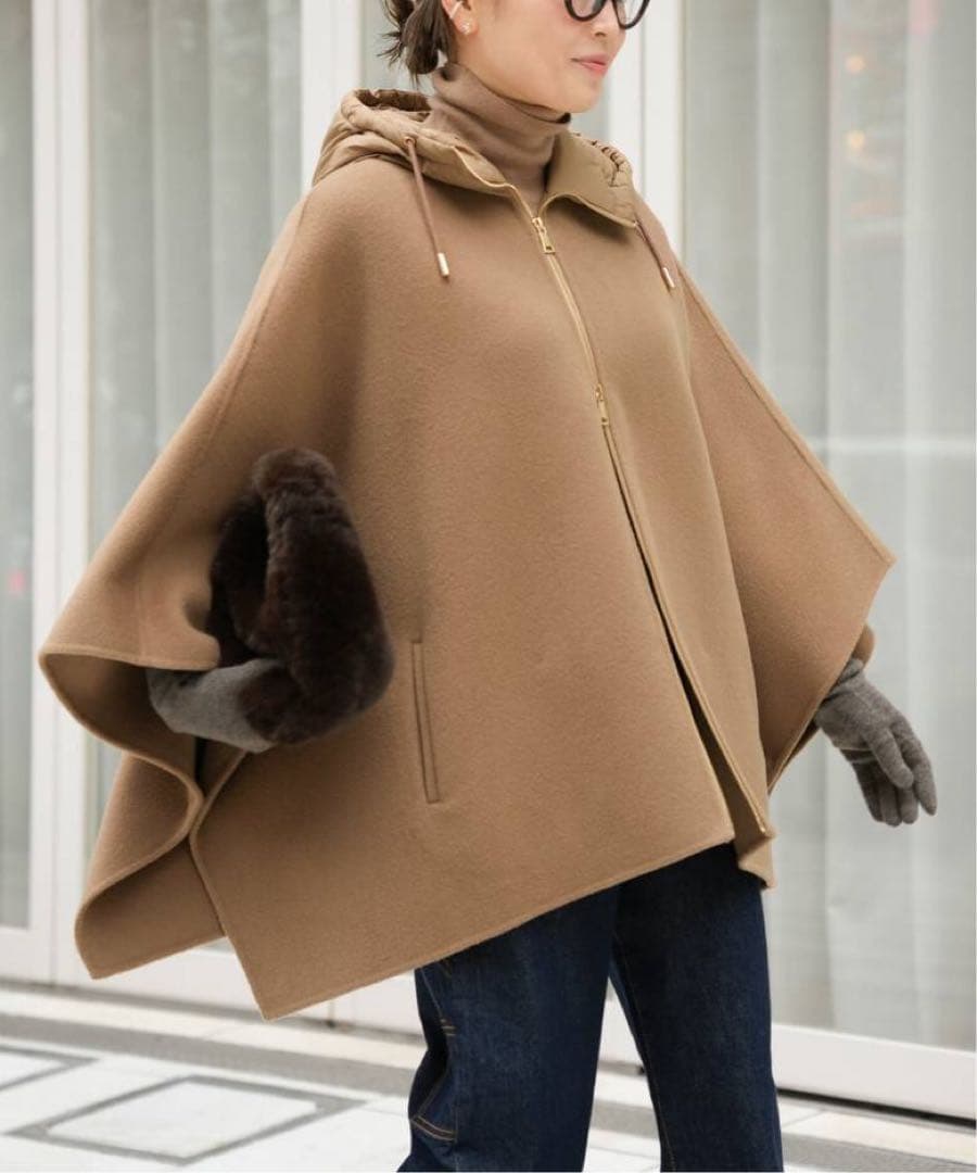 新品　タグ付き　【MY WHITE/マイホワイト】CAPE