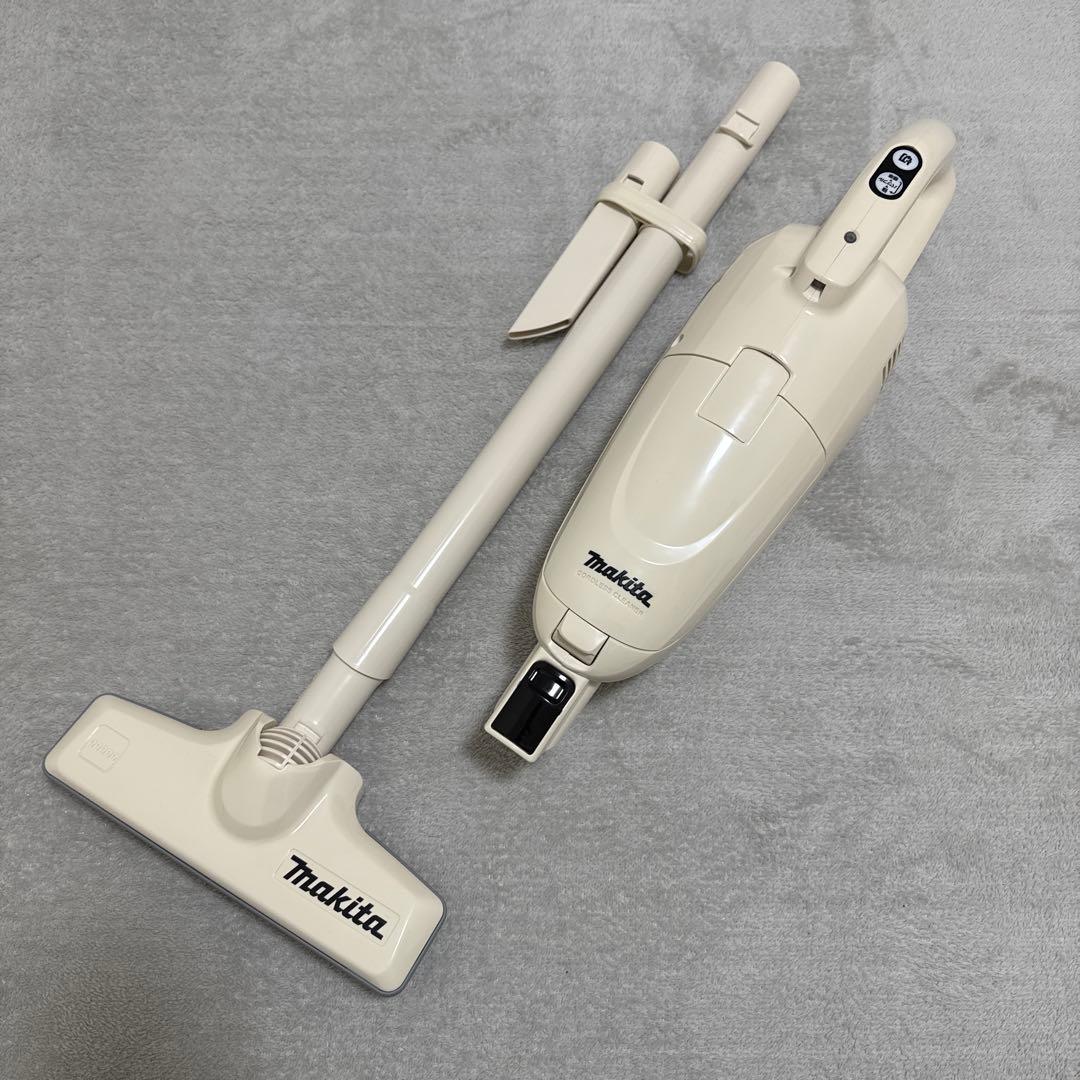 makita 10.8V充電式クリーナCL115FD 別売アタッチメント数点付き