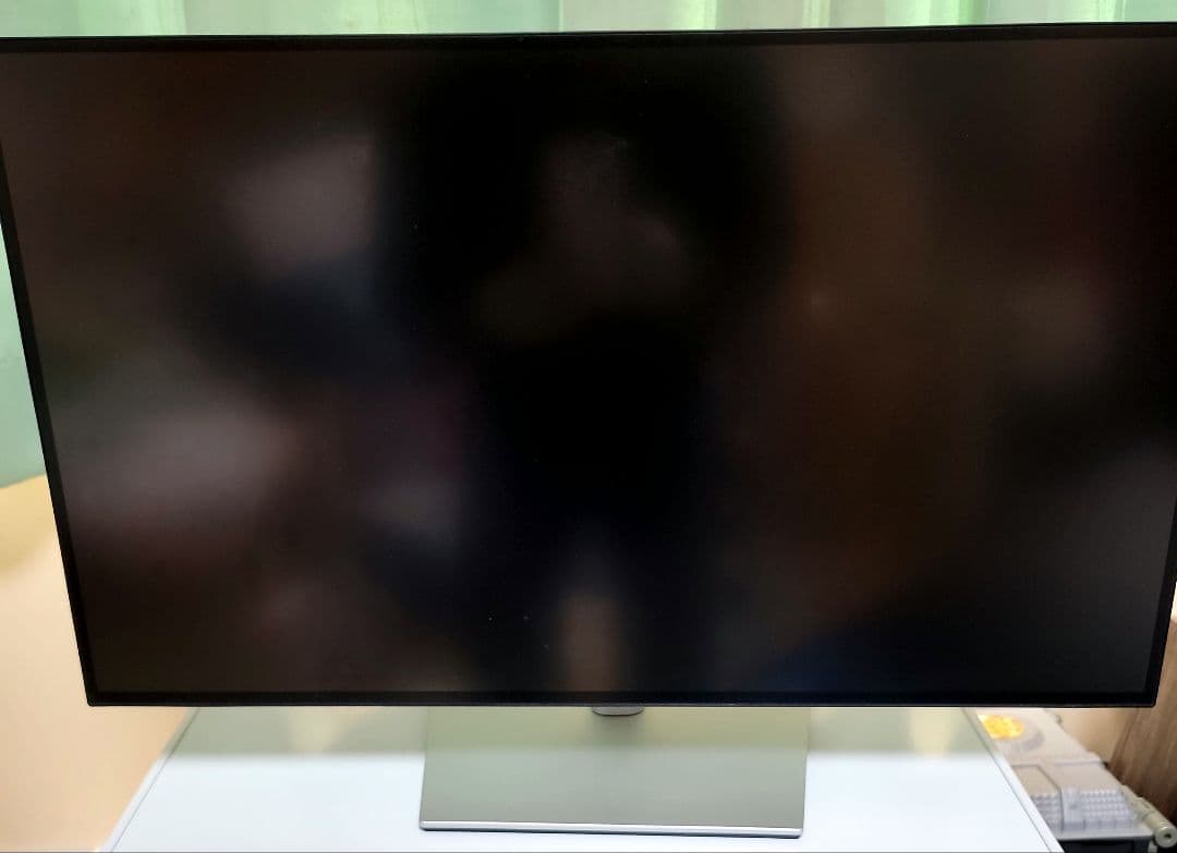 Dell U2723QX 4Kモニター　美品です