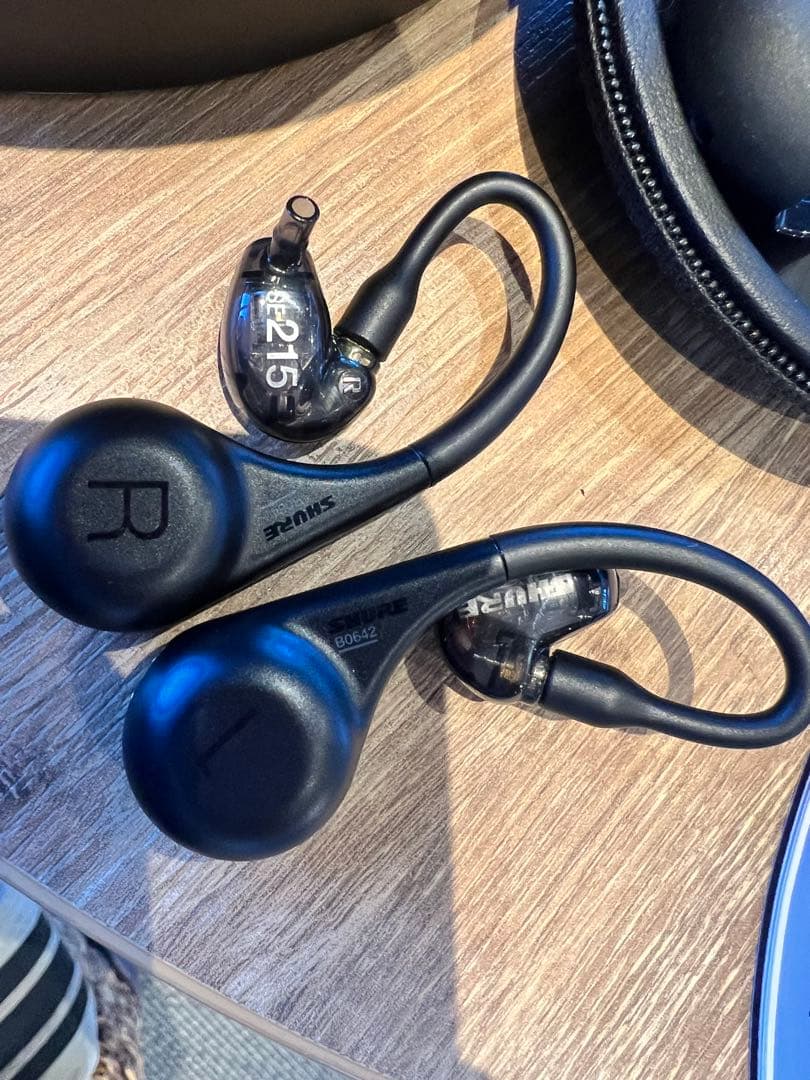 SHURE AONIC 215 ワイヤレスイヤホン 第2世代 黒