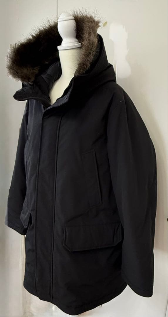 ユニクロ　UNIQLO 新品未使用　大きい　黒 ダウンジャケット　ダウンコート