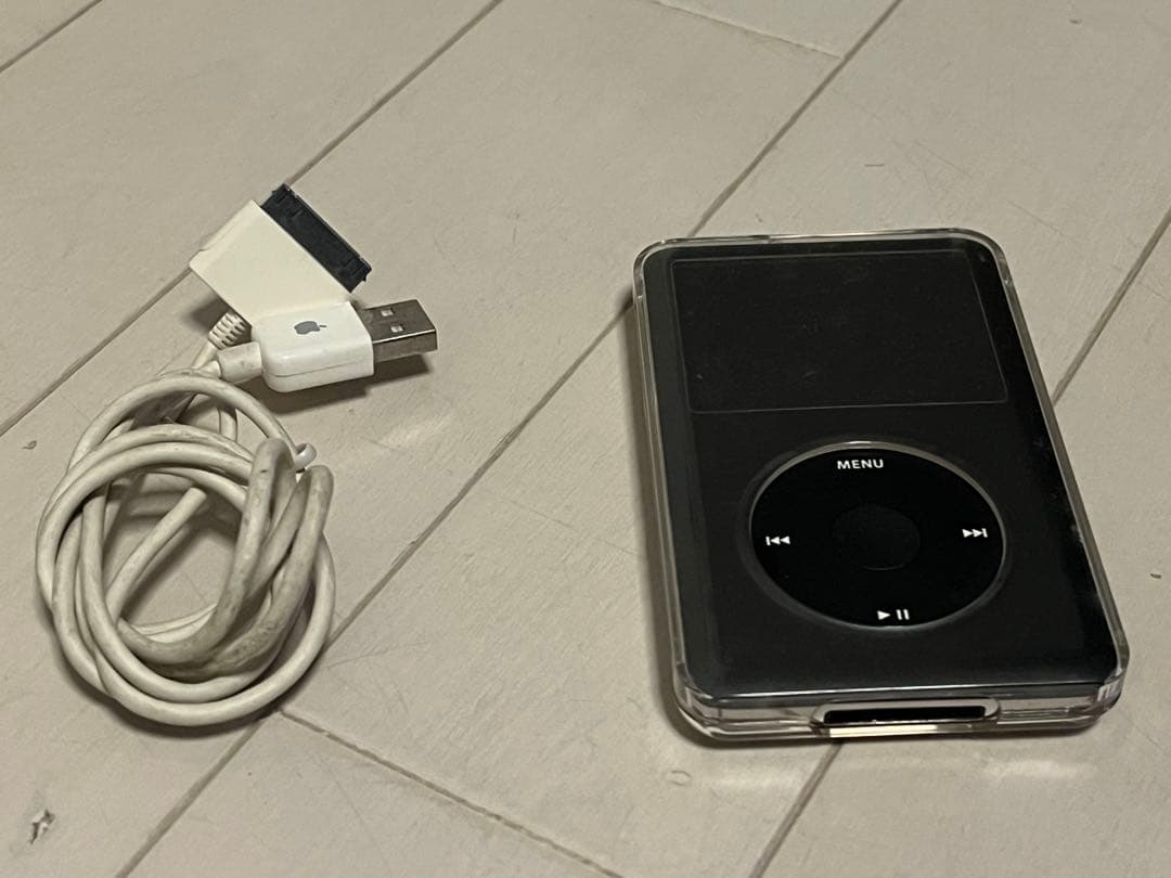 Apple iPod classic 120GB USBケーブル付き ブラック
