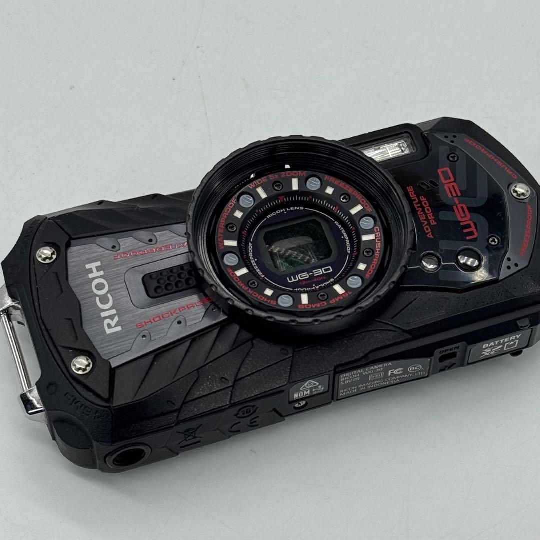 【美品/動作確認済】RICOH WG-30 防水デジタルカメラ 箱付き